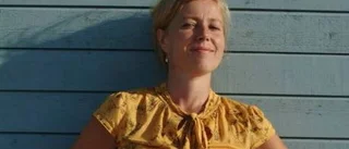 Karin Turesson tar texterna först