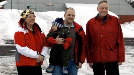 PÅ HELIG MARK. Det är dags att agera tycker vänsterpartisterna Siv Henriksson, Niklas Sirén och Sten Stridsman och föreslår ett fritids- och kulturcentrum i Matojärvi. Lille Wille håller med.