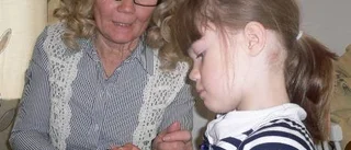 Mormor lärde Tilde sticka