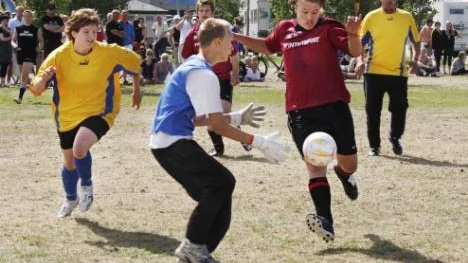 Vilken härlig söndag det blev för Piteå HIF i Piteå Summer Games. Även division 1-laget vann sin final över MSK United. Segersiffrorna blev 2-1.