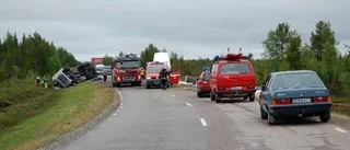Singelolycka med last-bil utanför Arjeplog