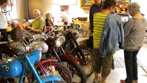 Det blev också ett besök på Harads motormuseum.