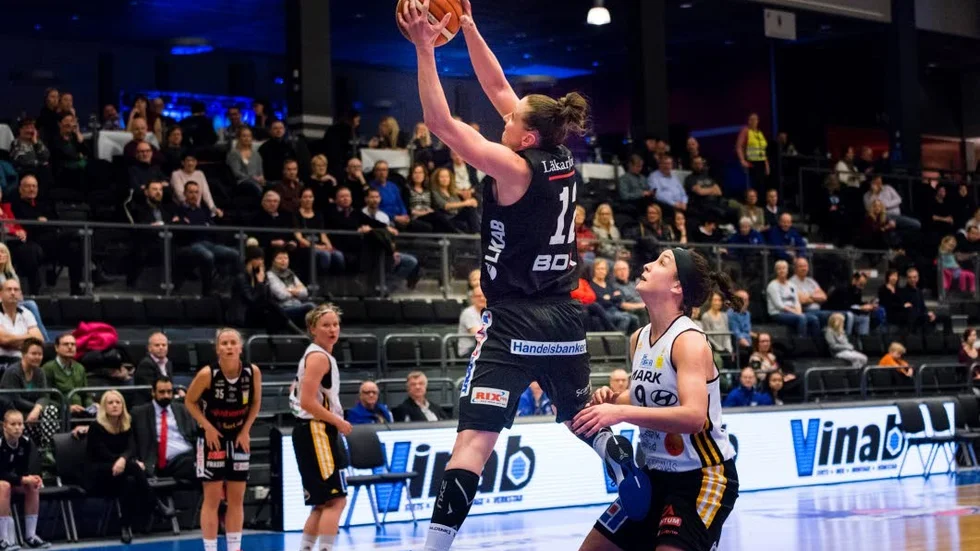 Anna Barthold.