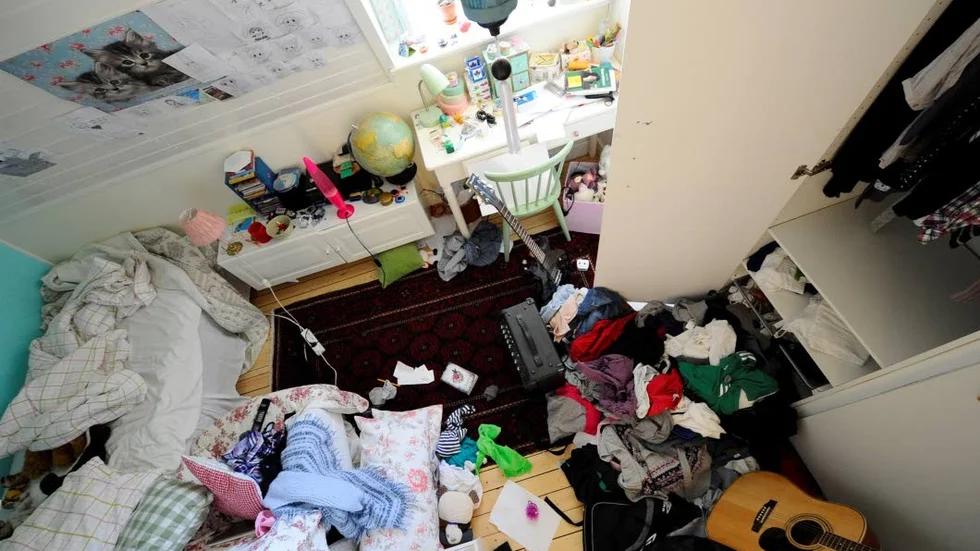Tonårsstök. På grund av den nuvarande bostadssituationen kan det i värsta fall dröja tills ditt barn är i 28-årsåldern innan det blir lung och ro där hemma.