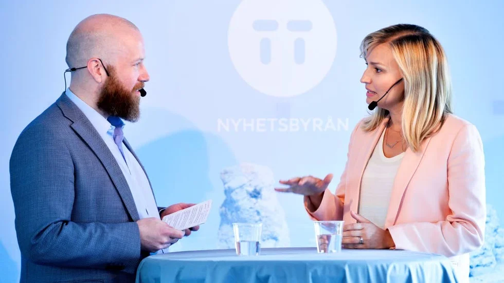 Nyheter. Kd:s ordförande Ebba Busch Thor Intervjuas av TT:s Daniel Alsén i Almedalen.