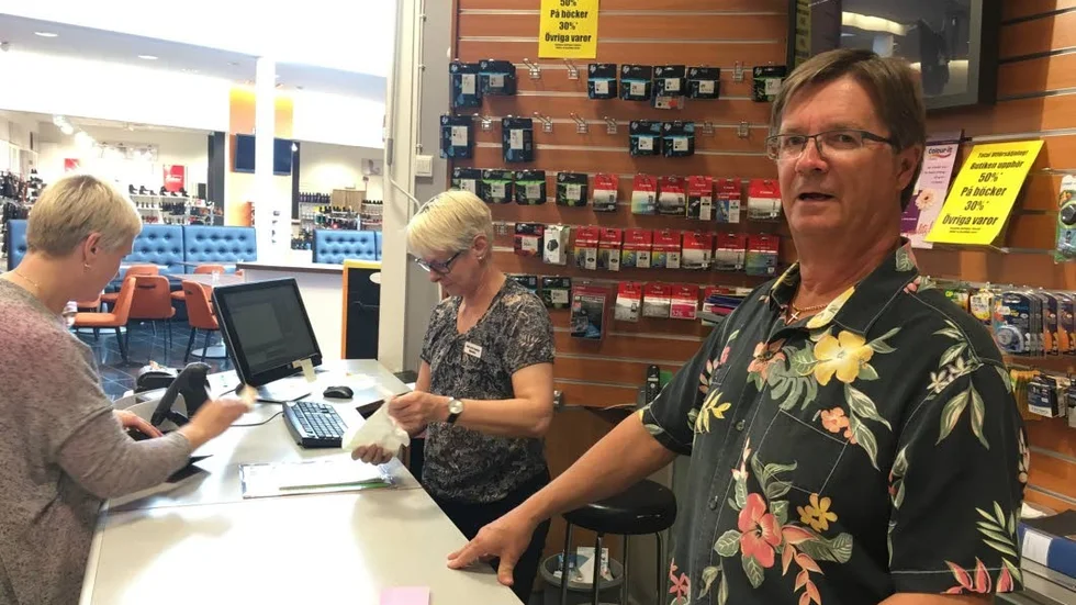 Pension. Snart står Kalix utan bokhandel när Leo Hjelm går i pension.