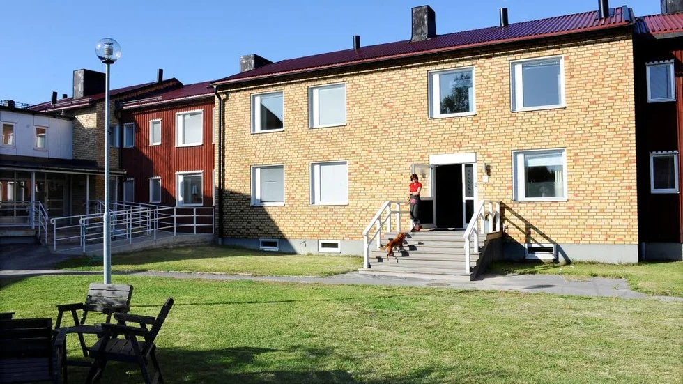 Flyktingboende. Gammelstads vandrarhem hette tidigare Bredängshemmet och var ett äldreboende och består av tre byggnader.