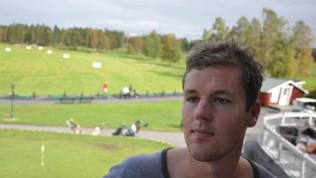 ANDAS UT. Norrbottens-Kuriren träffade Jesper Modin på golfbanan, där han kopplar av mellan allt hårt jobb för att bygga upp sig inför nästa skidsäsong.