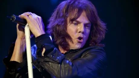 Joey Tempest.