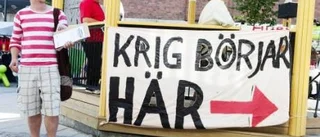 Fortsatt protest mot övning