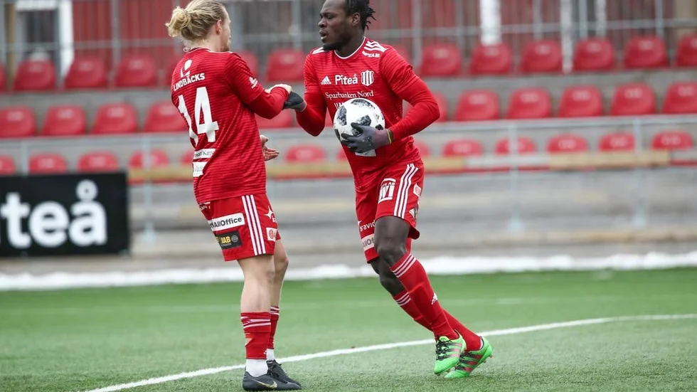 Tetteh Komey och Gustav Rönnbäck-Wallin blev målskyttar för PIF. (Arkivbild)