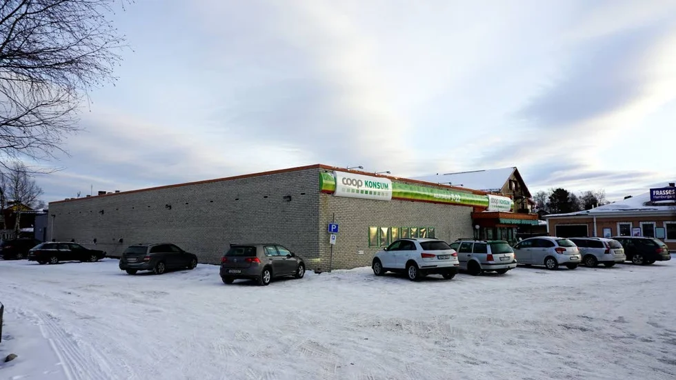 Trångbodda. Coop Konsum i Arjeplog vill bli större. Enligt detaljplanen är det till vänster i bild som utbyggnaden planeras.