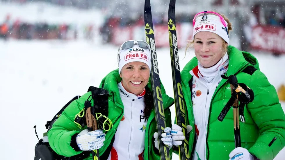NYTT GULD? För två år sedan vann Charlotte Kalla och Jennie Öberg SM-guld i teamsprint (eller sprintstafett). Nu hoppas duon från Piteå på ännu en fin framgång när SM avgörs i Umeå under fredagen.