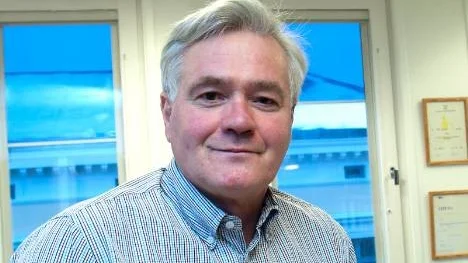 - För att vi ska vi kunna hjälpa henne måste hon först komma in med ett krav till oss, säger fastighetsförvaltare Peter Hansson på Concent AB.