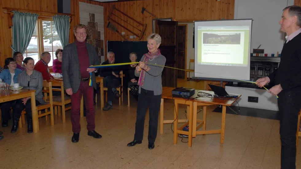 Landshövding Elisabeth Nilsson klippte invigningsbandet. Höll i bandet gjorde Stellan Forsman och Roger Eriksson.