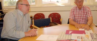 Tjänstemän ville lägga över miljonen på invigning