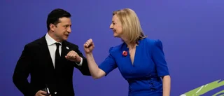 Truss lovar Zelenskyj "fullt stöd"