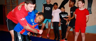 Full fart på sportlovsbrottningen
