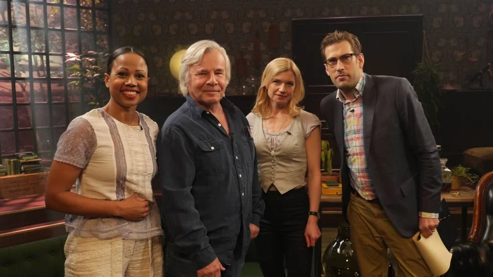Niklas och gäster. Alice Bah Kuhnke, Jan Guillou och Cecilia Frodhe är dagens fina främmande i showen.