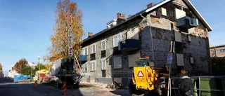 Farlig tegelfasad ersätts