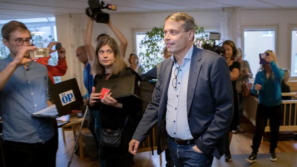 HÄRNÖSAND 20190905
Östersunds FK:s tidigare ordförande Daniel Kindberg, misstänkt för grov ekonomisk brottslighet, anländer till Ångermanlands tingsrätt  i Härnösand.
Foto: Mats Andersson / TT kod 62210