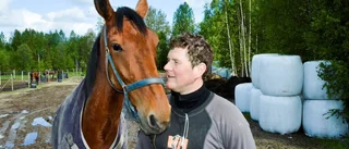 Raz Mackenzie tvingas sluta