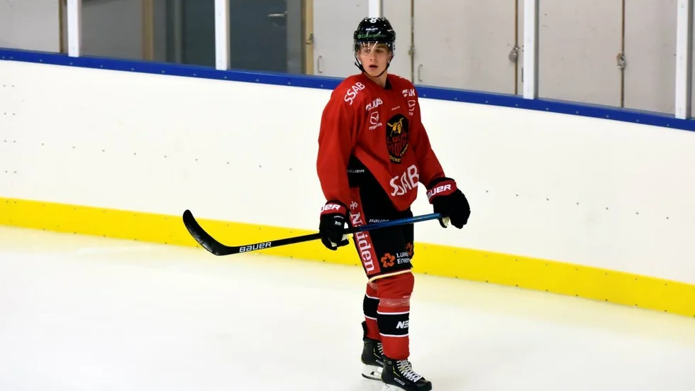 Nils Lundkvist är sjuk och tränade inte med Luleå HF under tosdagen. (Arkivbild)