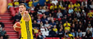 BEKRÄFTAT: Landslagsstjärnan spelar för Uppsala basket ikväll – möter storebrorsan