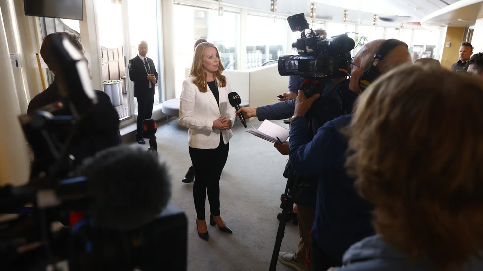 Annie Lööfs uttalande efter valet om att ”det fanns en lättnad över att inte ha kommit till skada” får aldrig normaliseras, skriver debattörerna.