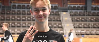 Carl Froms hattrick hjälpte inte – IBK föll efter svag första period: ”Ändå en okej premiär”