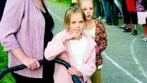 Var är pappa? Familjen Hjalmarsson spanade efter sin favoritlöpare.