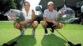 NGKspelarna Sofia Renell och Lars Bjurström vann respektive klass i Östgöta Junior Open på Klinga Golfbana.
FOTO. CAMILLA JOHANSSON