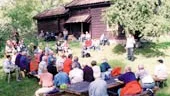 En handfull kvinnor ur publiken bjöds upp på scenen och fick se de brittiska hingstarna på riktigt nära håll.
FOTO: JANNE FORSBY
