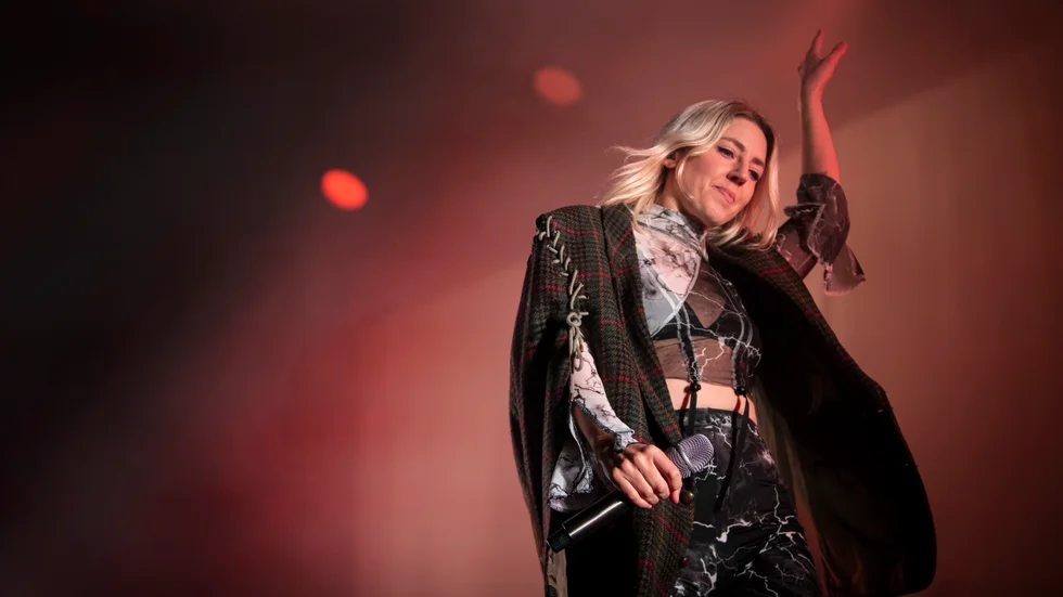 Popdrottningen Veronica Maggio har chans på titeln Årets artist.