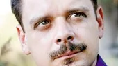 Det är jävligt tufft att vara en drömmare i den här världen, säger Peter Birro, manusförfattare till nya svenska filmen Bäst i Sverige.
FOTO: PRESSENS BILD