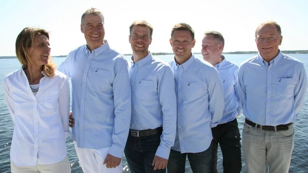 Den nya ägargruppen består av Inger Aurell, Tomas Isaksson, Peter Backman, Lars Lundgren, Per-Erik Mattsson och Anders Henriksson.