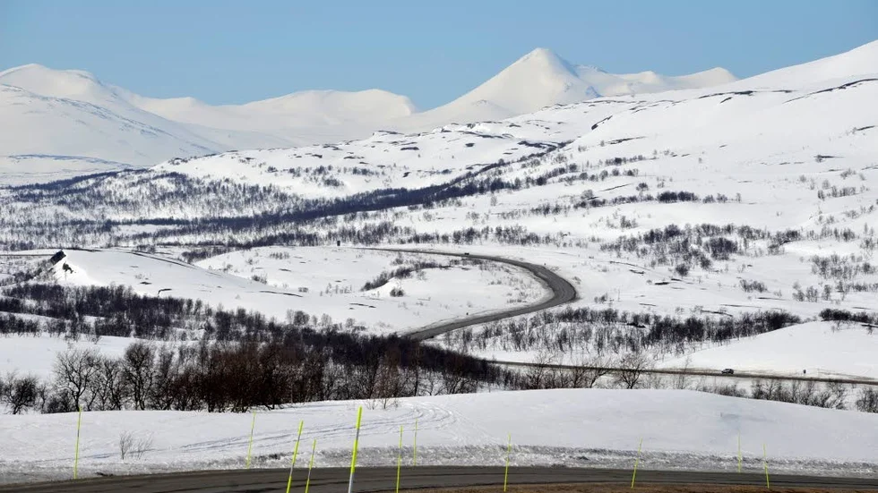 Vinter. 15 maj i år såg det ut så här i Arjeplogsfjällen, inte långt från norska gränsen. Mycket vinter kvar, och mycket skoteråkning - om man så hade önskat.