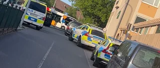 Slog till mot lägenhet: ”Såg poliser med skottsäkra västar"