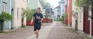 Tog sig från Hongkong för sprintorientering i Vadstena