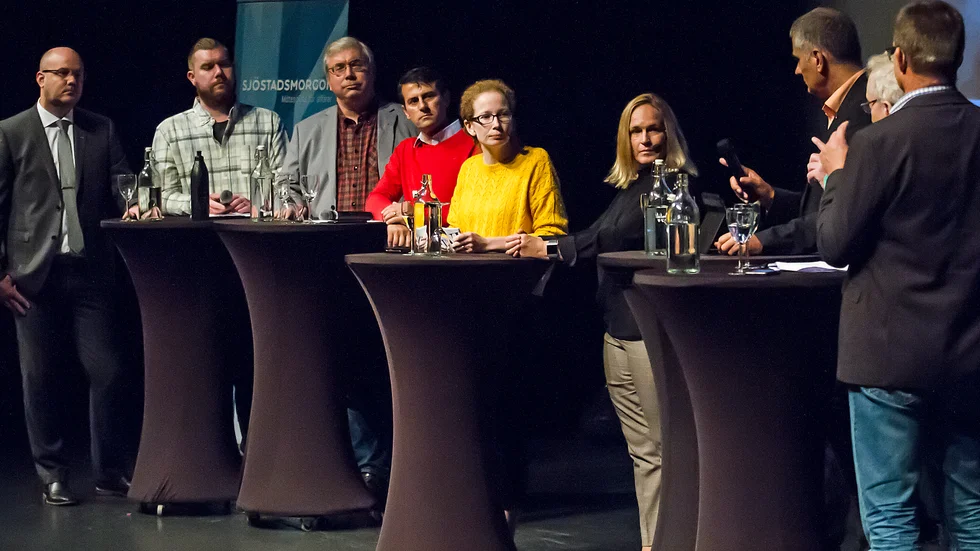 Johnny Karlberg (SD), Christian Pettersson (MP, Peter Karlberg (V), Elias Georges (S), Lina Handberg, MVT, Frida Boklund, Företagarna, Kåre Friberg (M), Kenneth Söderman (L), Jan Arvidsson (C) och Erik Forslund (KD).