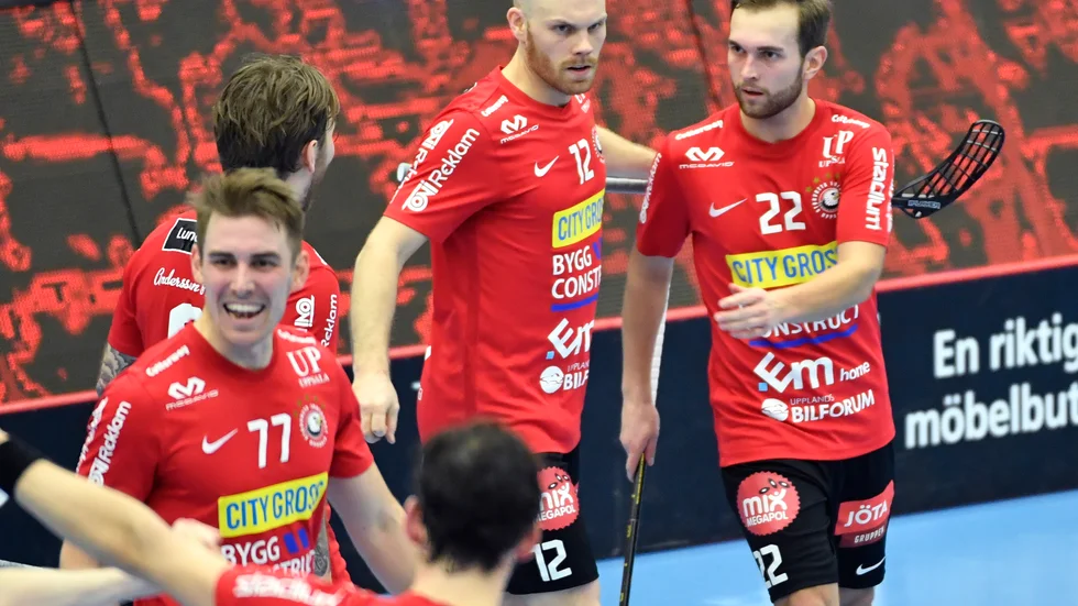 Storvreta möter Höllviken på bortaplan i kväll. 