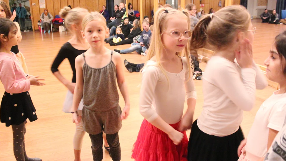 En bild från förra årets Kulturfreda i vimmerby då bland annat kulturskolans balettgrupp stod för en uppvisning.