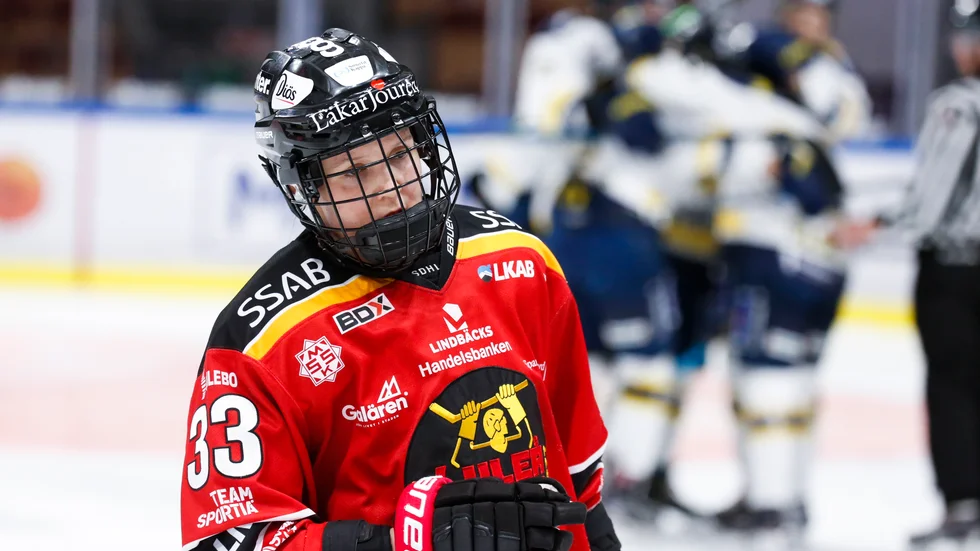 Luleå Hockey förlorade mot serieledarna HV71.
