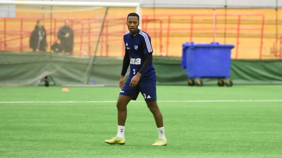 Aime Vaillance Nihorimbere har tränat med IFK Luleå under veckan.