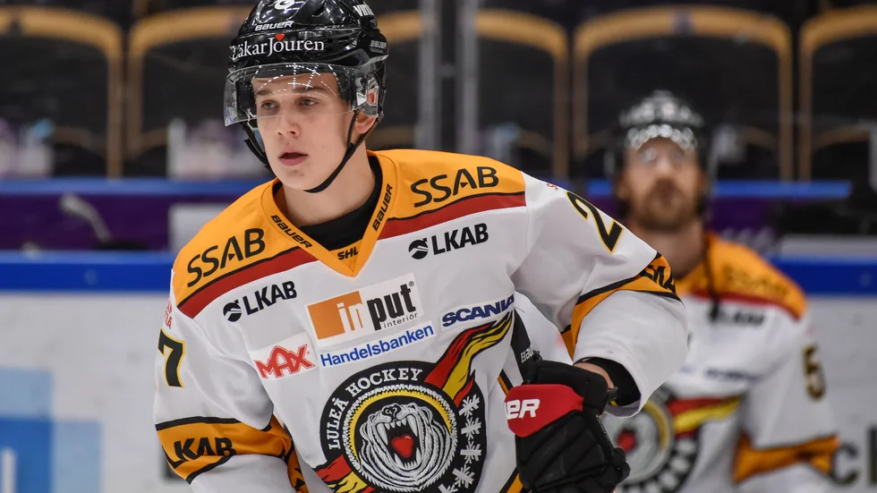 Nils Lundkvist är uttagen till landslaget efter återbud på Mikael Wikstrand.