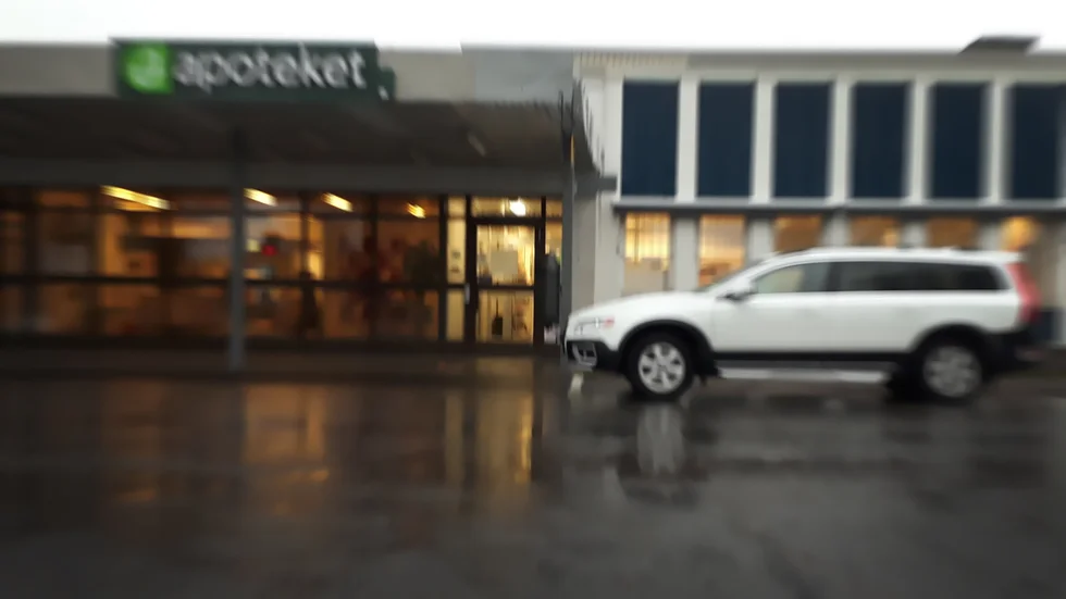 Apoteket i Haparanda rånades av en maskerad man.