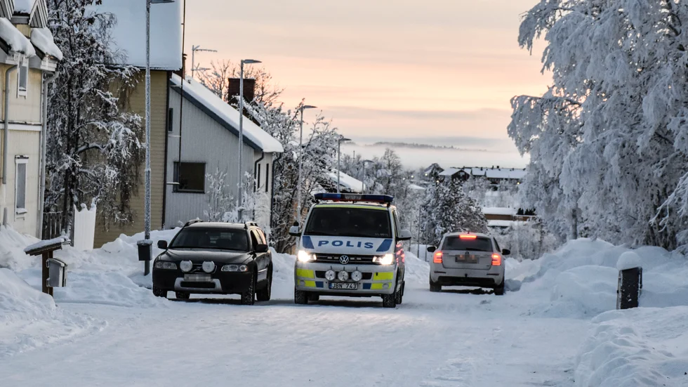 Mannen som greps ska ha uttryckt allvarliga hotelser och poserat med vapen på sociala medier, enligt uppgifter till Norrbottens media. 