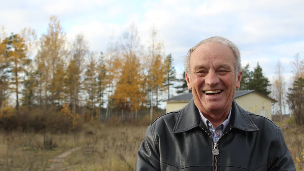 Hans Andersson köper industrimark av kommunen och avser att bygga ett industrihotell, där företag ska kunna hyra in sig.