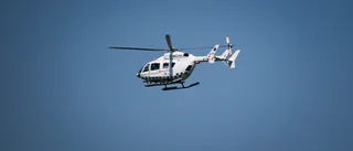 Man skadad - förd till sjukhus med helikopter