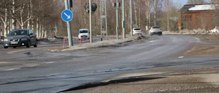 Fortsatta problem med järnvägsövergången